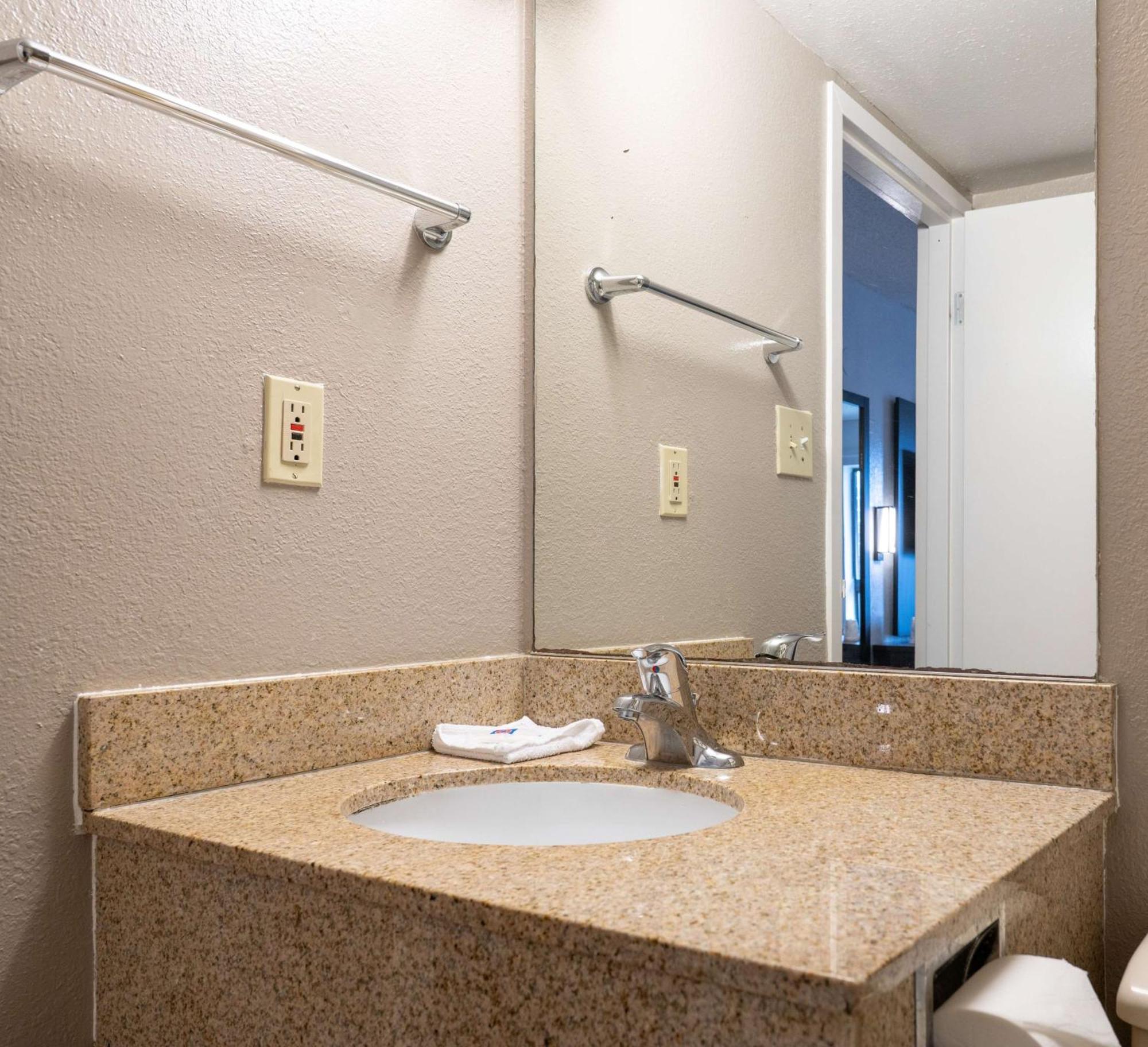 Motel 6-Branford, Ct - New Haven Zewnętrze zdjęcie